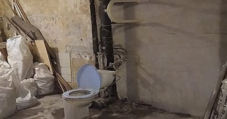 Демонтаж сантехкабины в панельном доме - цена от 1055 рублей | Сварной-Брс